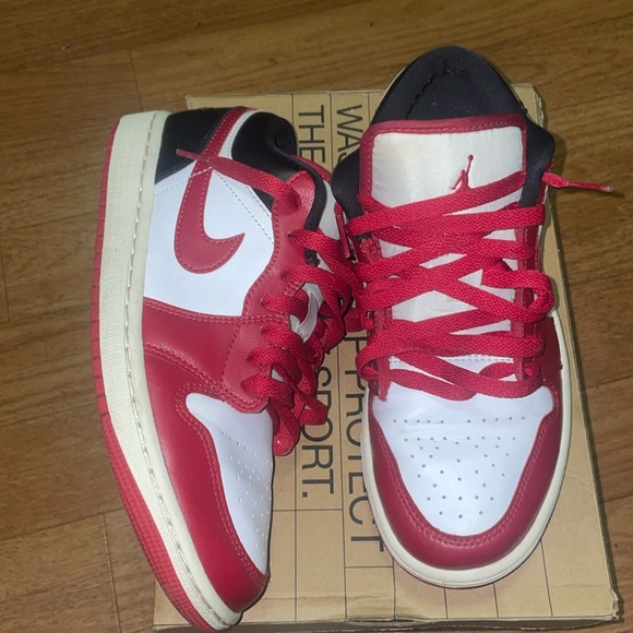 size 8 jordan 1s
